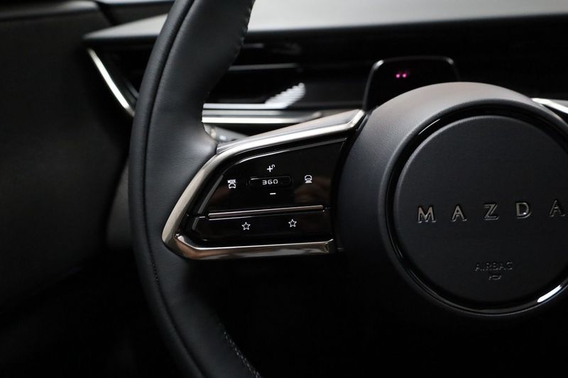 Mazda CX-6e bild 25