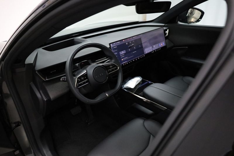 Mazda CX-6e bild 13