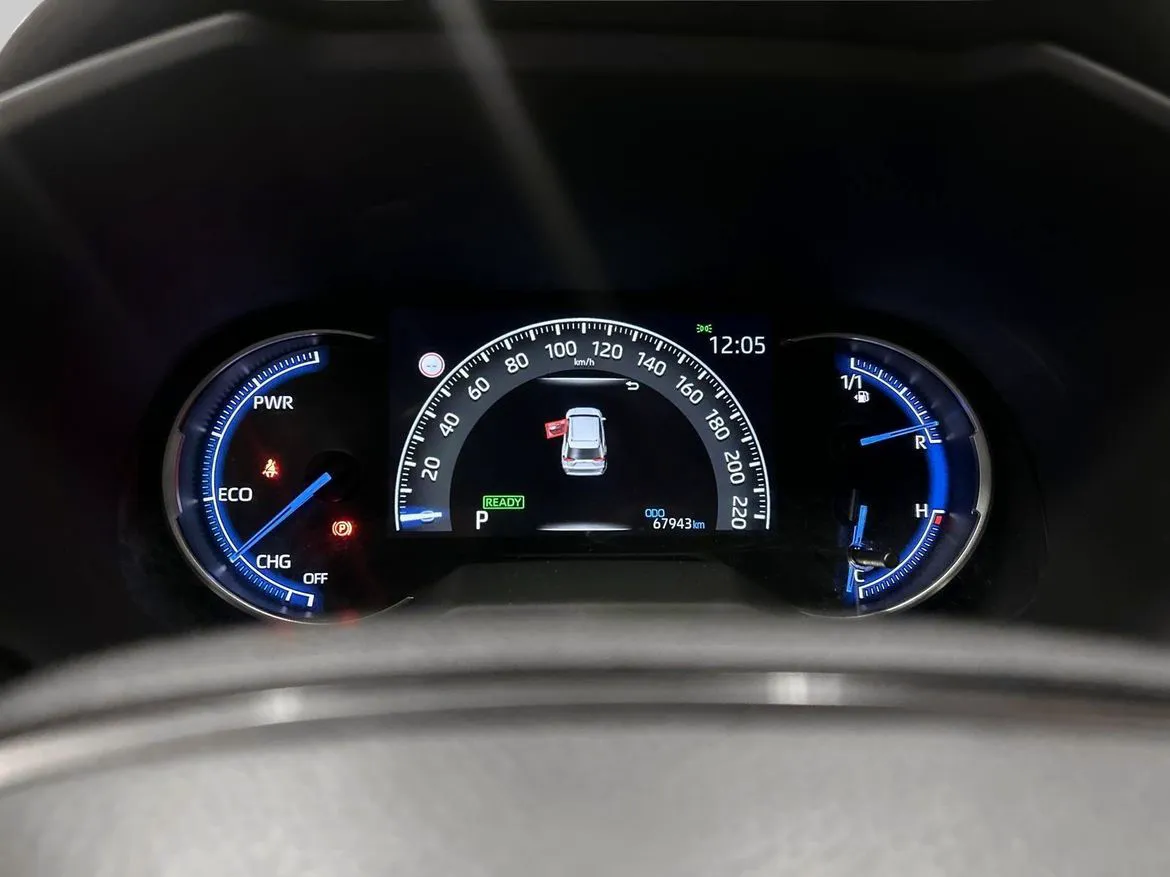 Vehicle image 14