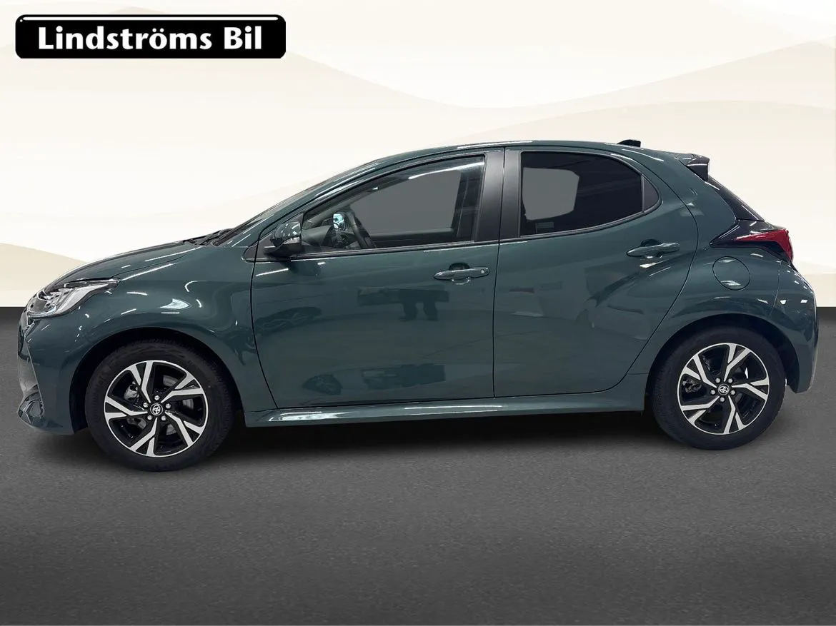 Vehicle image 5