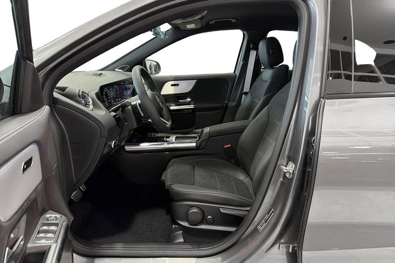 Mercedes GLA250 bild 8