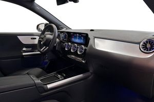 Mercedes GLA250 bild 10