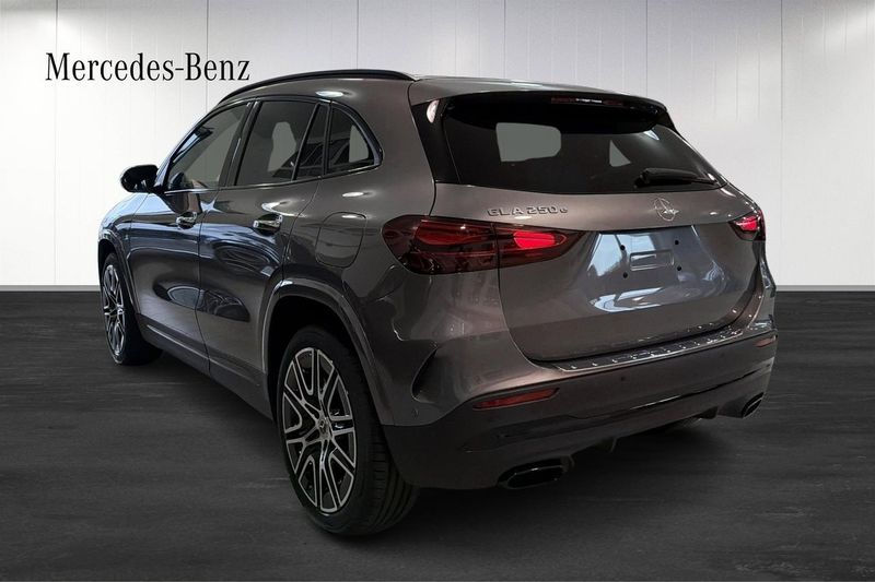 Mercedes GLA250 bild 3