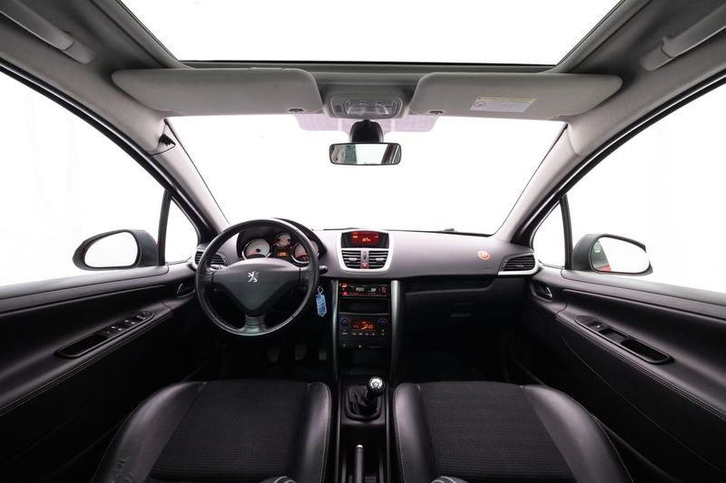 Peugeot 207 bild 13
