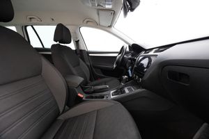 Skoda Octavia bild 14