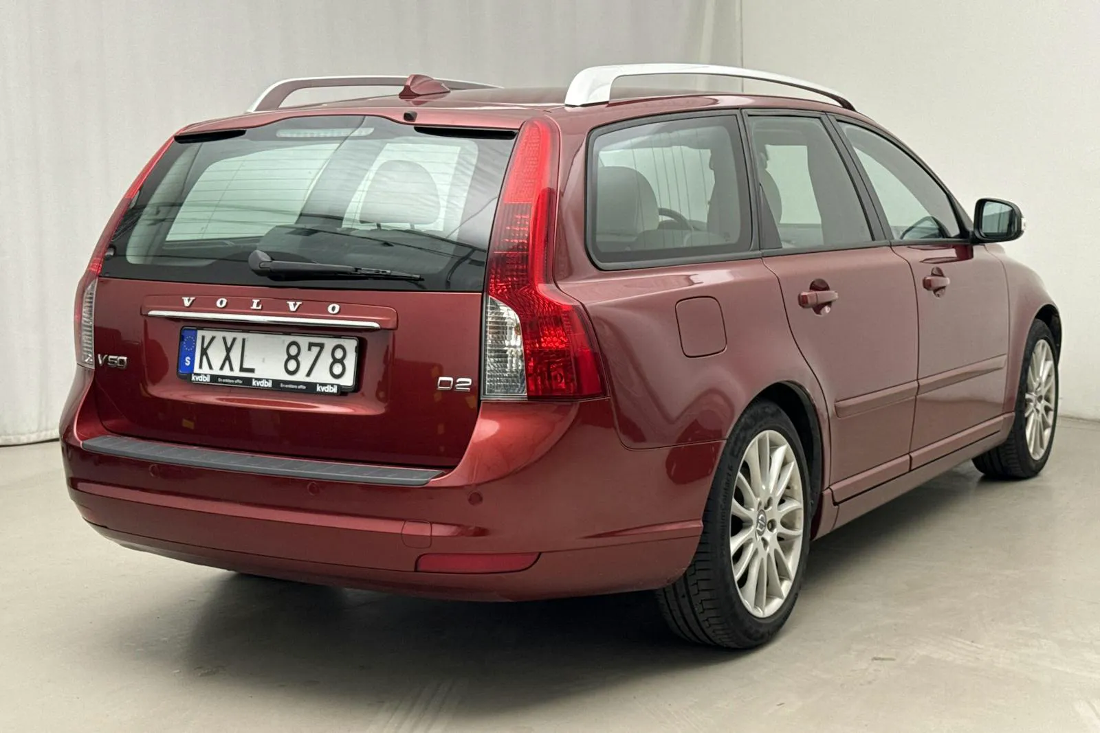 Vehicle image 2
