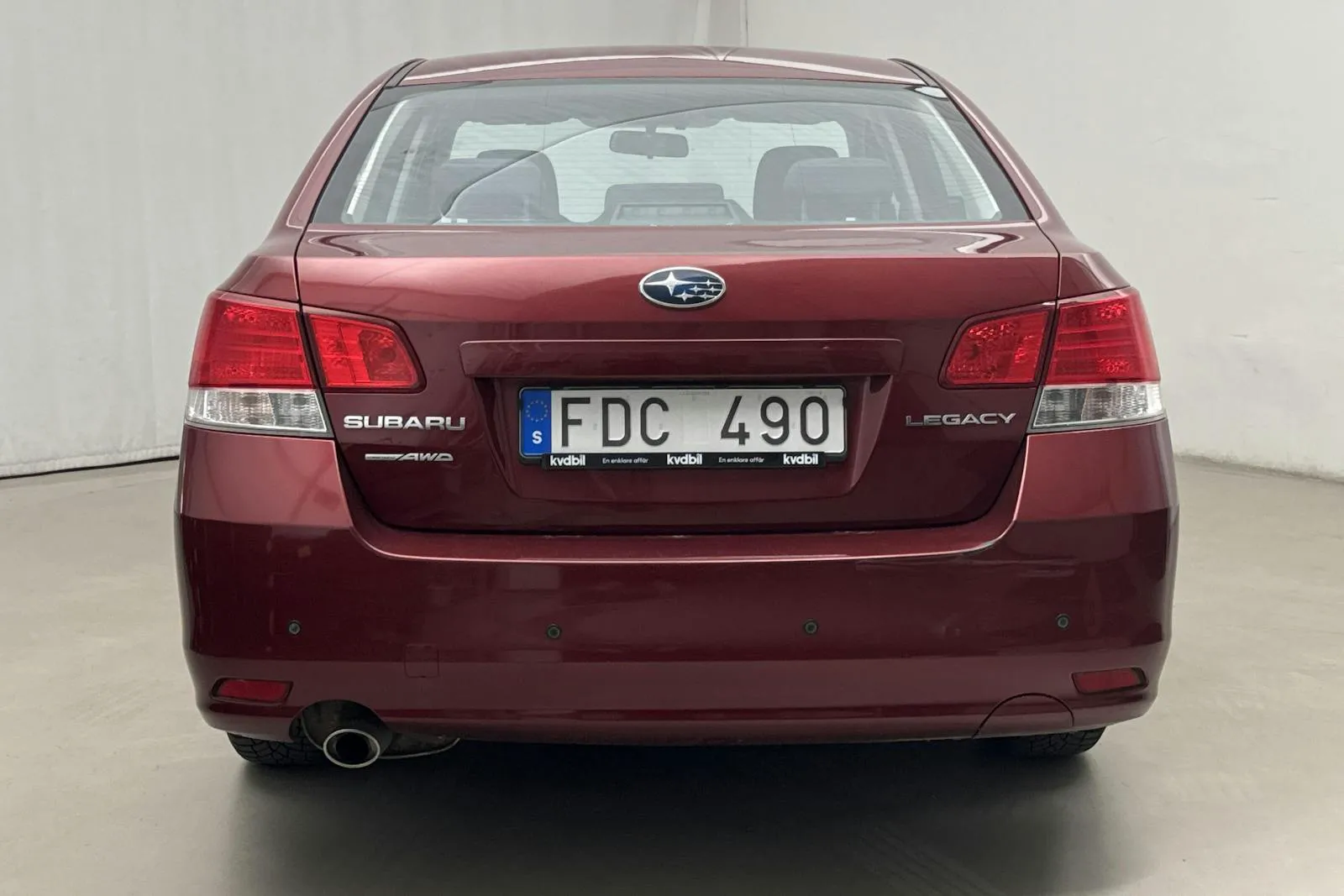 Vehicle image 5