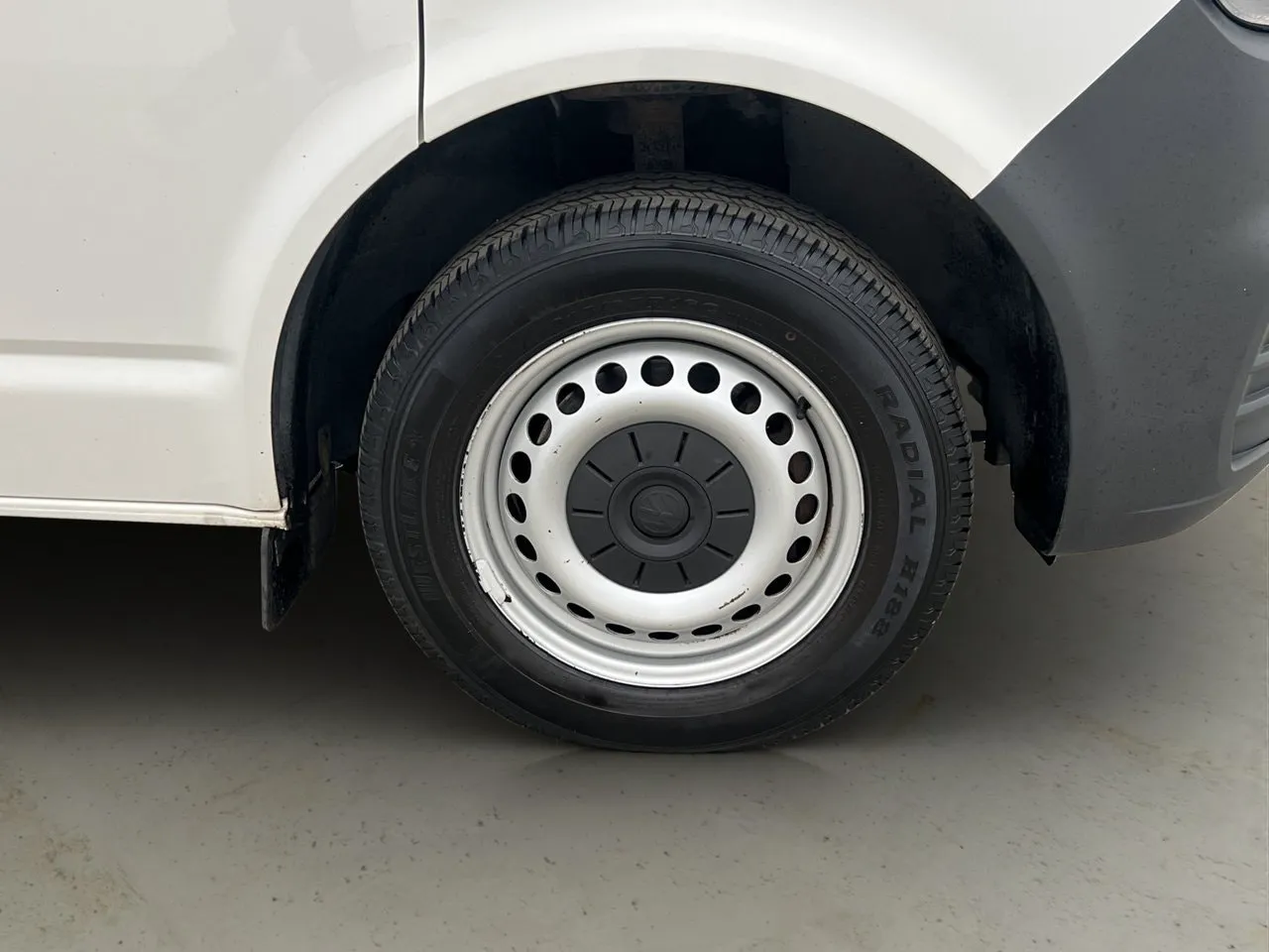 Vehicle image 35