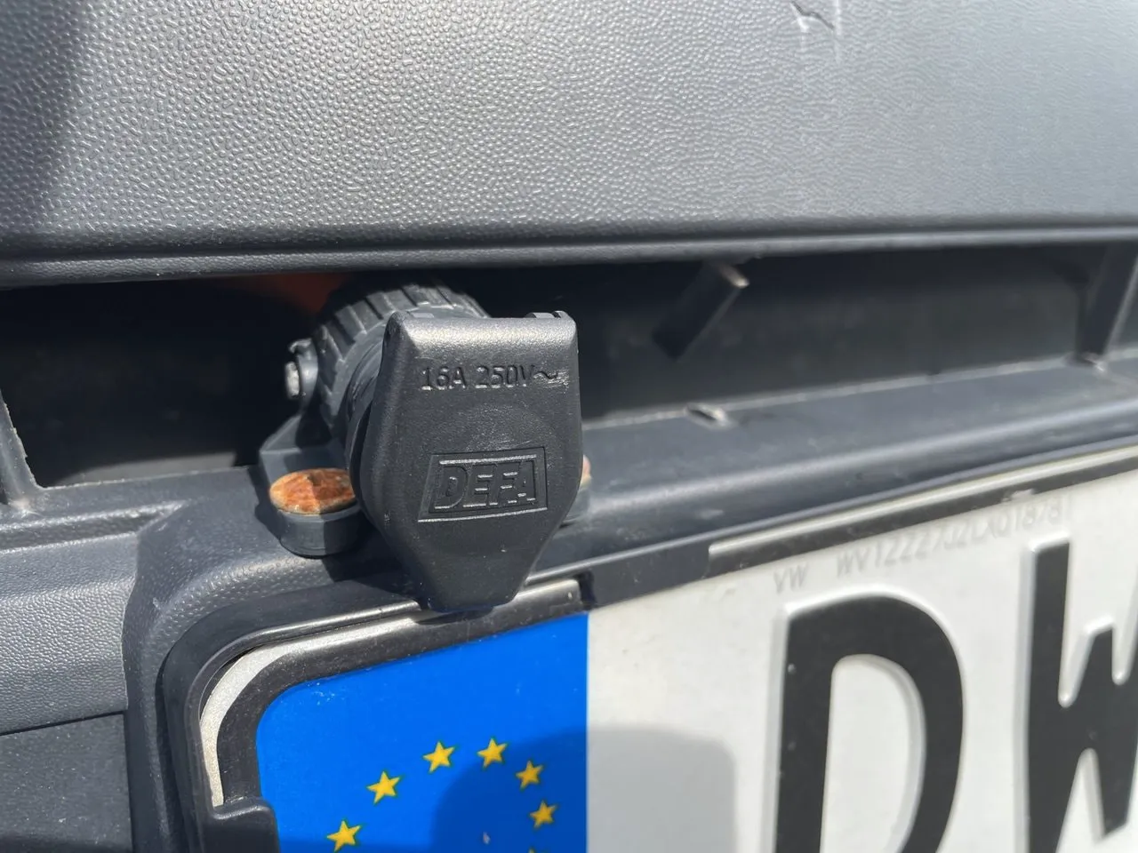 Vehicle image 30