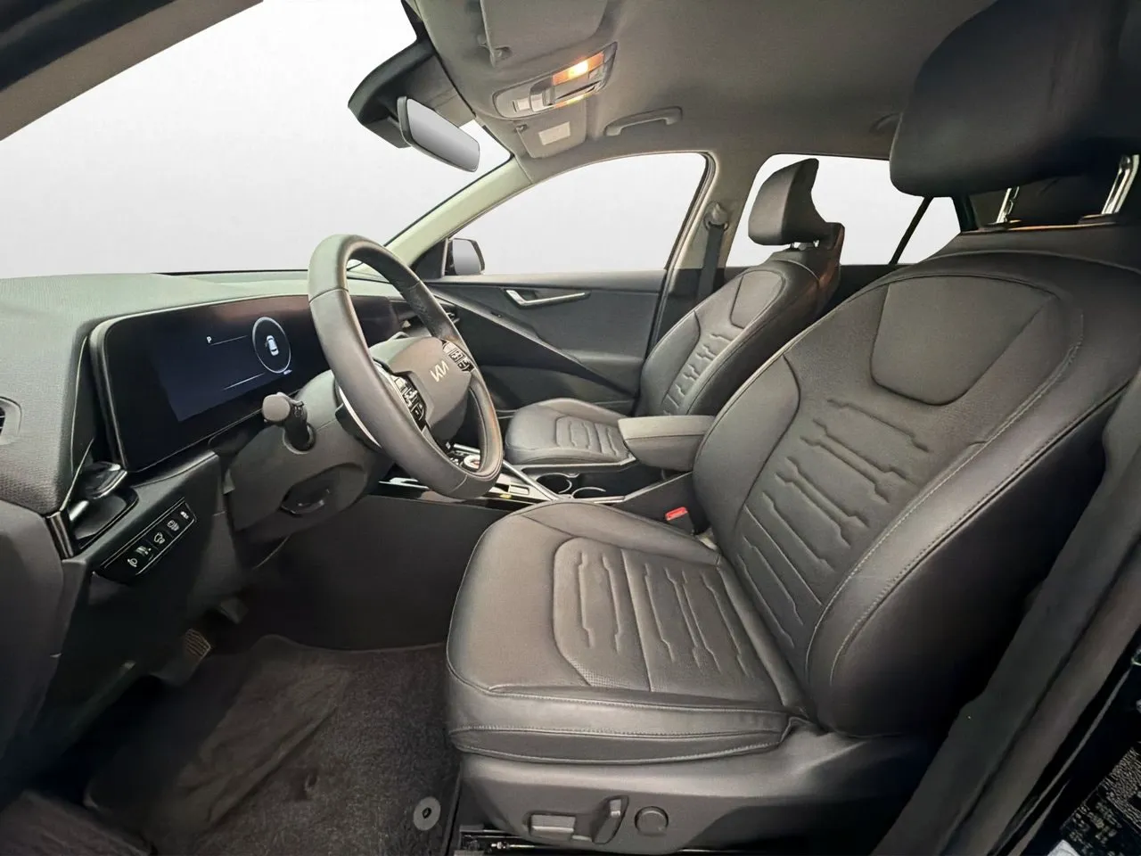 Vehicle image 18
