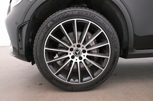 Mercedes GLC300 bild 27