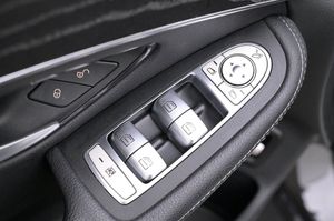 Mercedes GLC300 bild 10