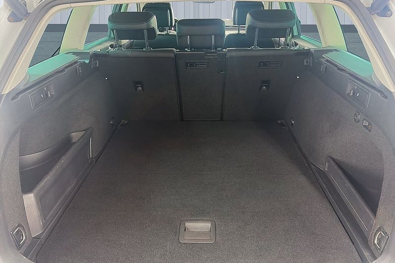 Volkswagen Passat bild 21
