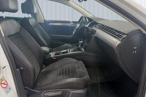 Volkswagen Passat bild 19