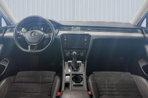 Volkswagen Passat bild 10