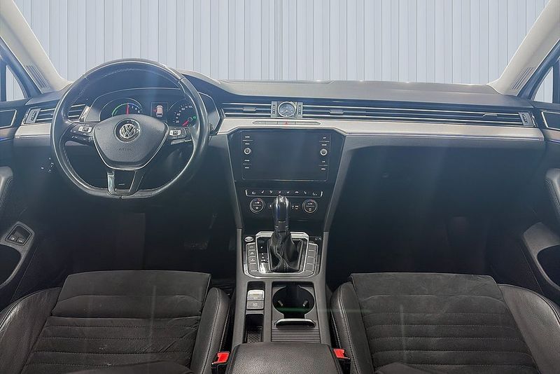 Volkswagen Passat bild 10