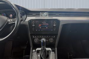 Volkswagen Passat bild 11