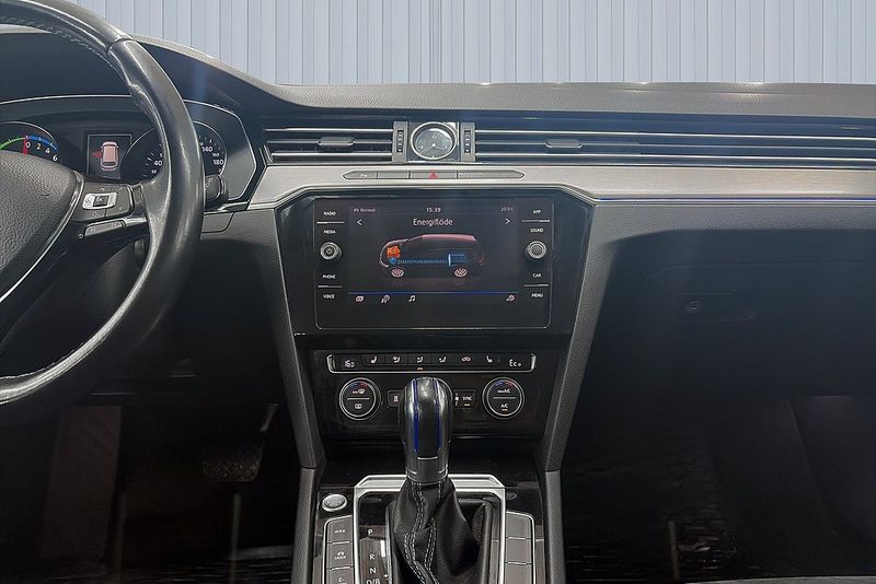 Volkswagen Passat bild 11