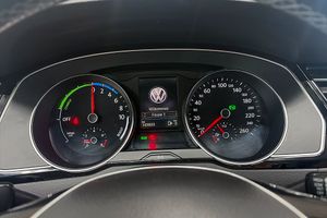 Volkswagen Passat bild 15