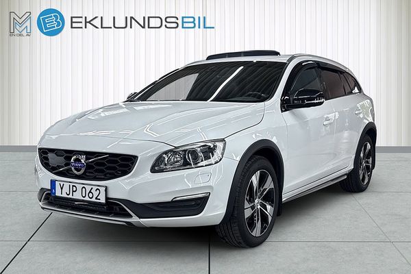 Volvo V60 Cross Country D4 Geartronic Dragkrok Värmare Navi Pano Skinn Blis - 2017