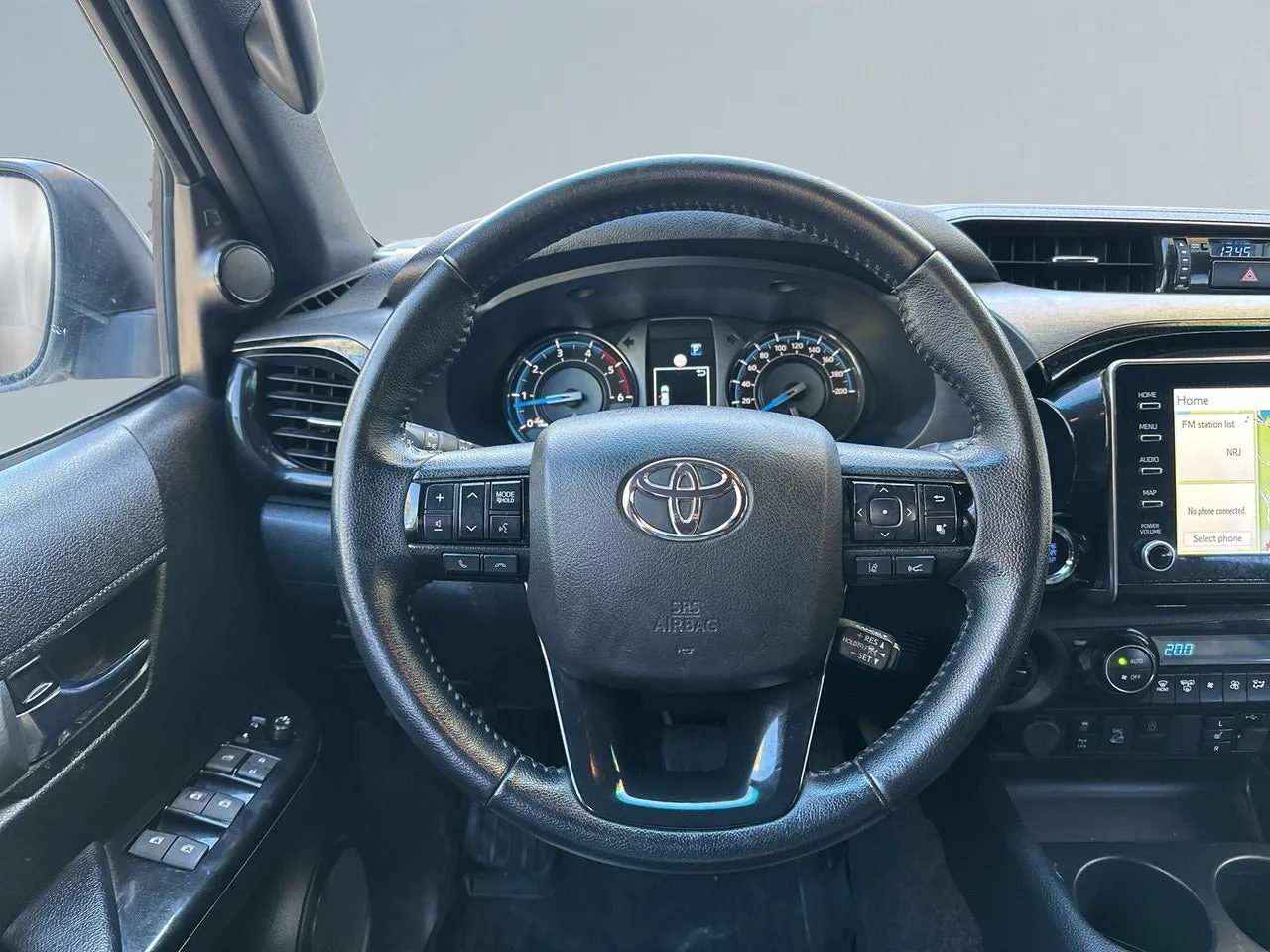 Vehicle image 8