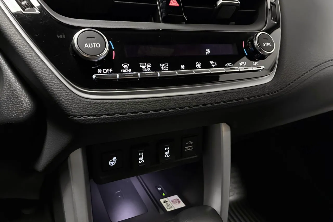 Vehicle image 21