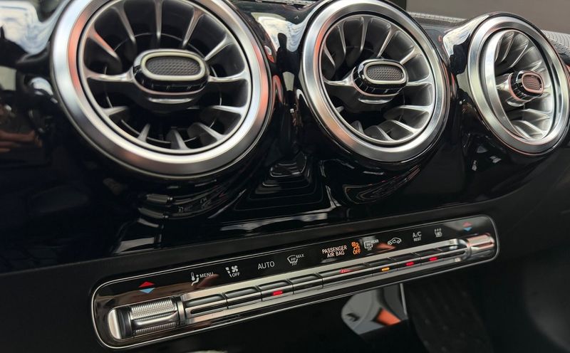 Mercedes CLA250 bild 34