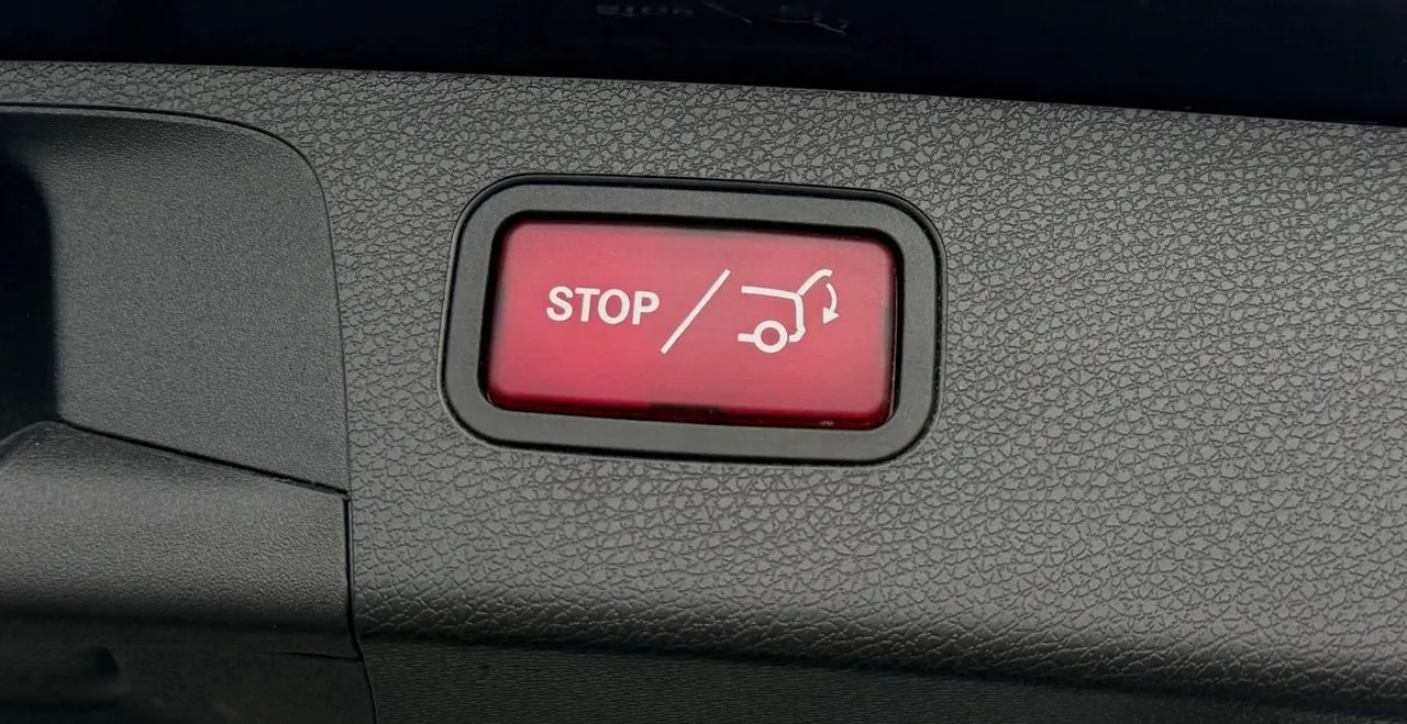 Vehicle image 34