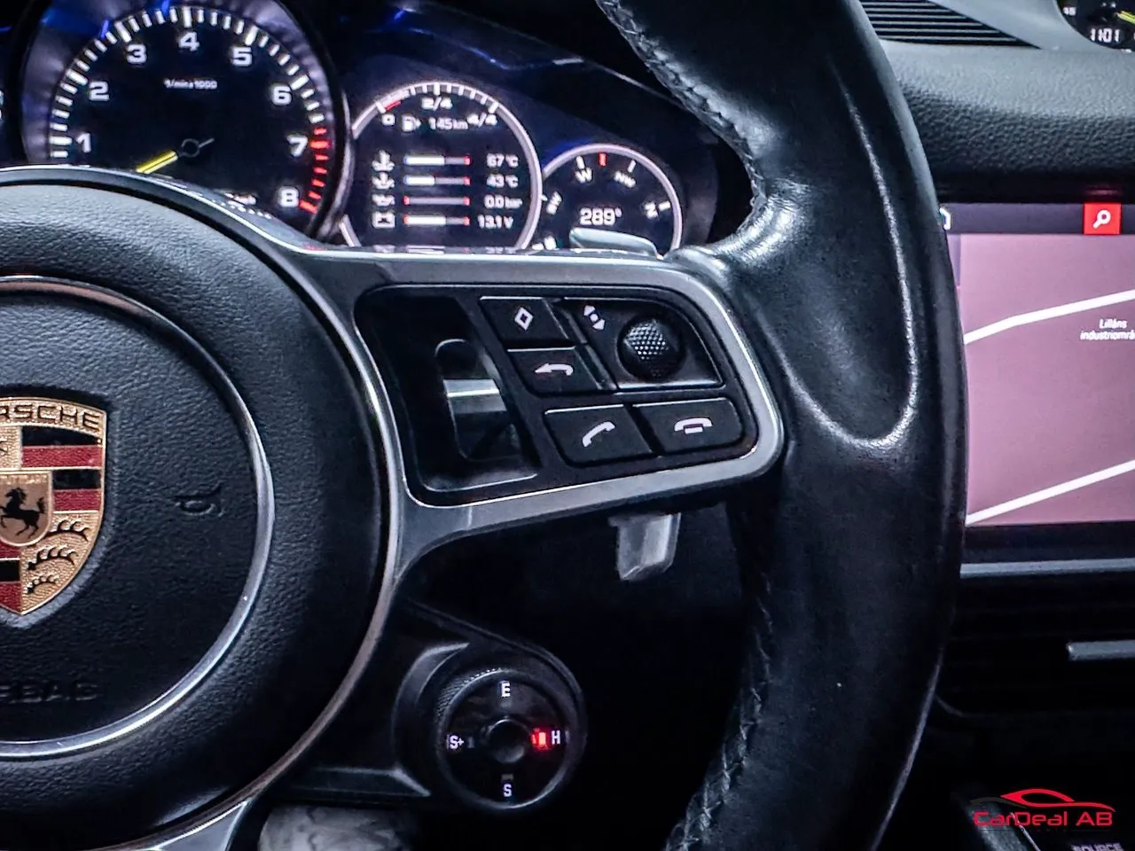 Vehicle image 22
