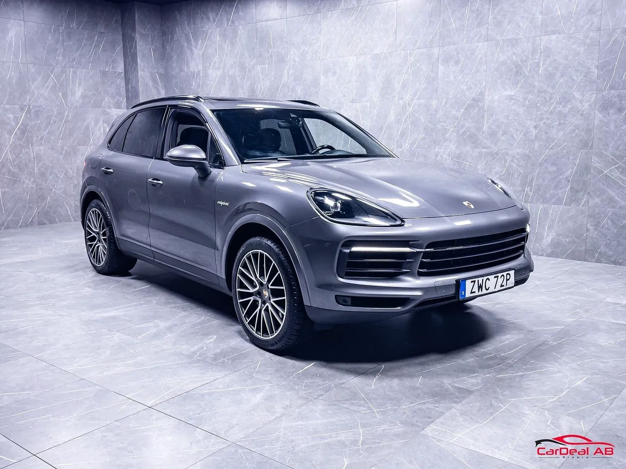 Vehicle image 8