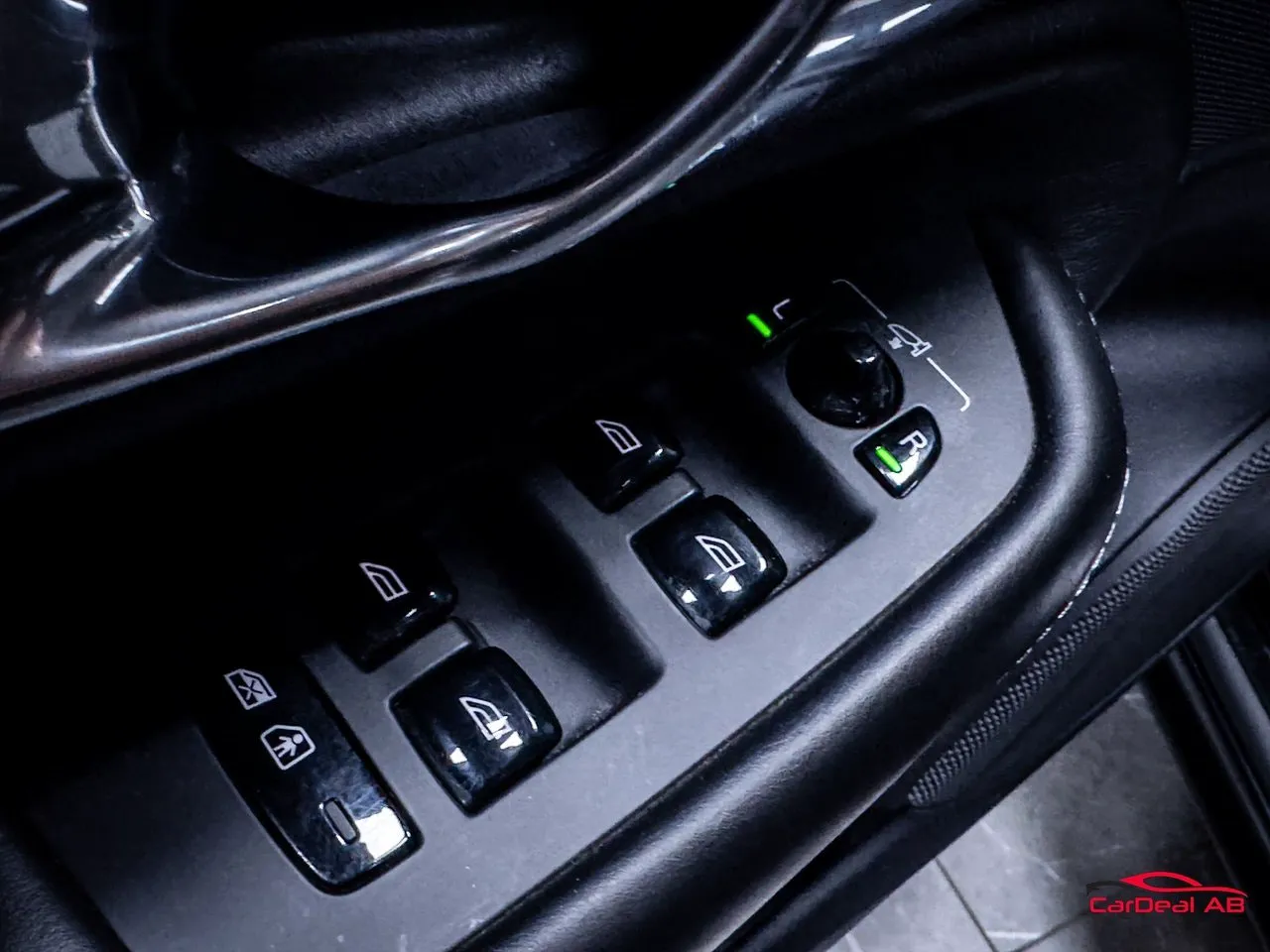Vehicle image 36