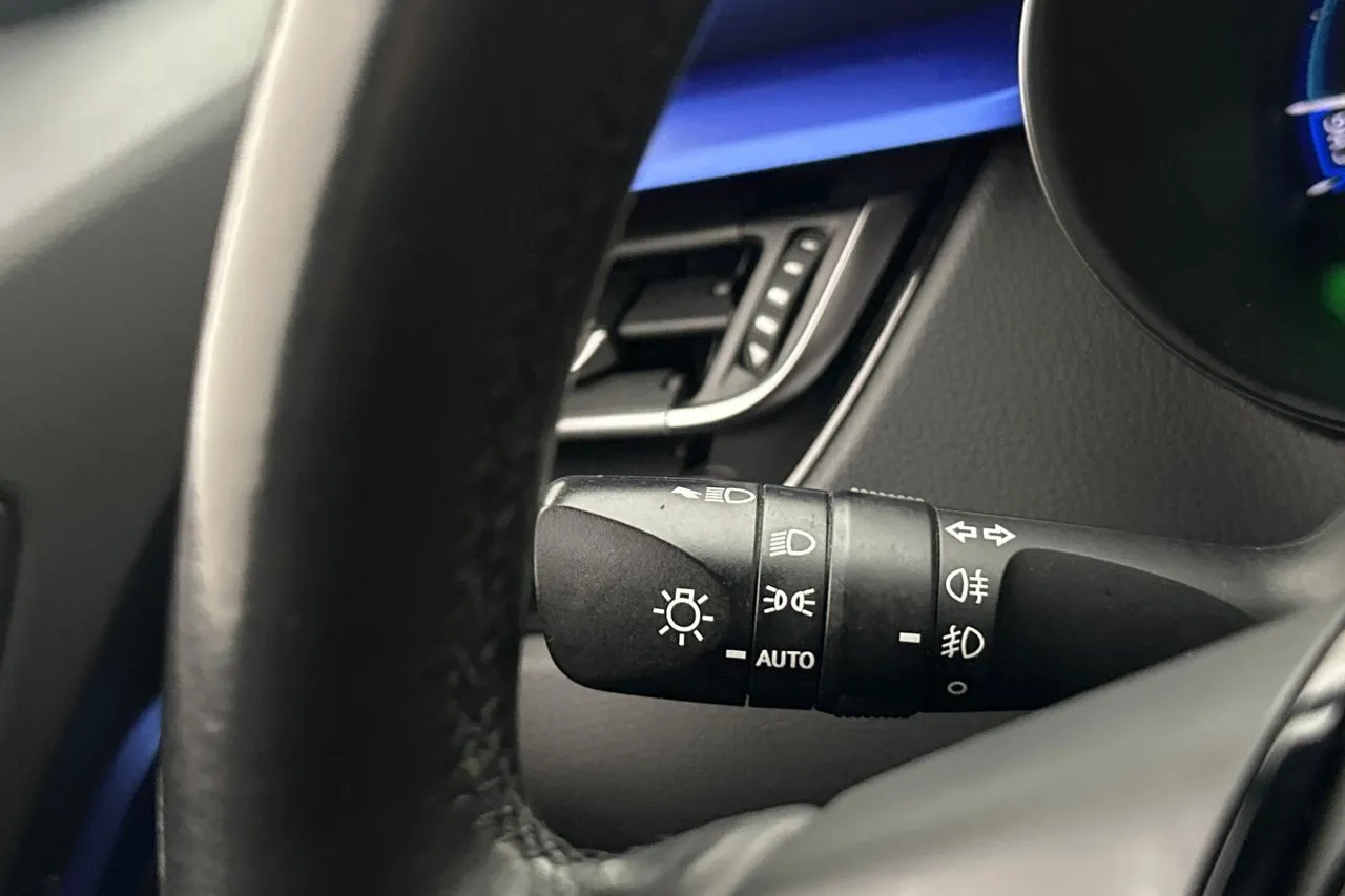 Vehicle image 20