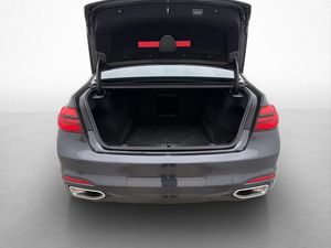 BMW 750 bild 11