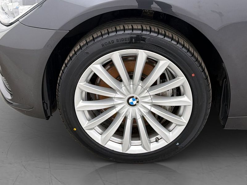 BMW 750 bild 29