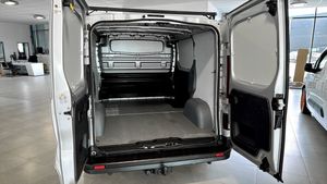 Nissan NV300 bild 7