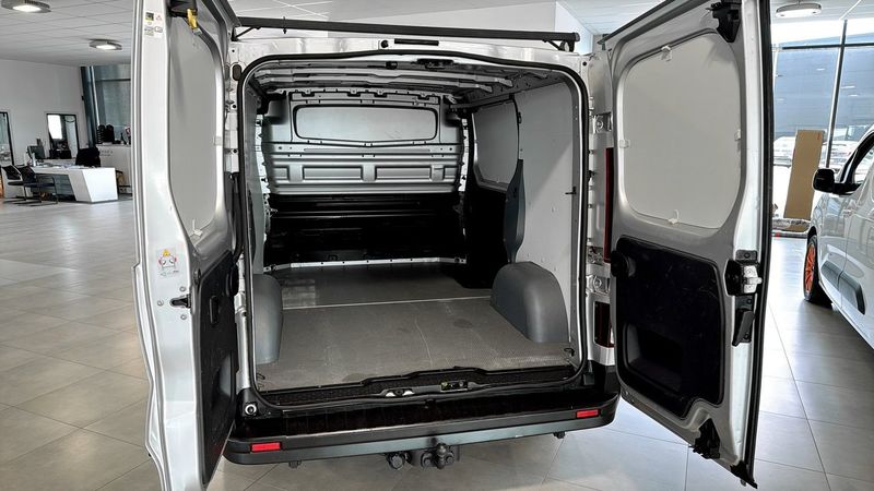 Nissan NV300 bild 7