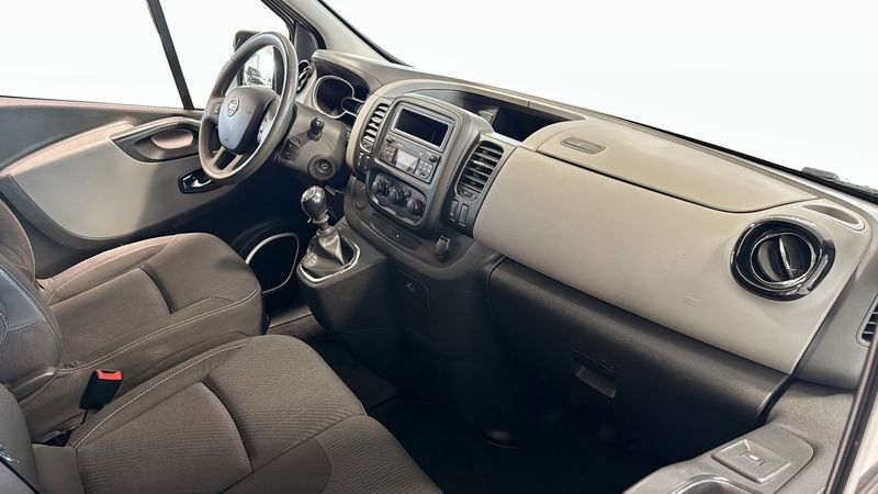 Nissan NV300 bild 3