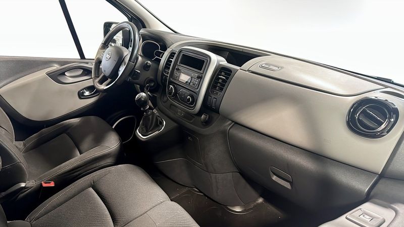 Nissan NV300 bild 3