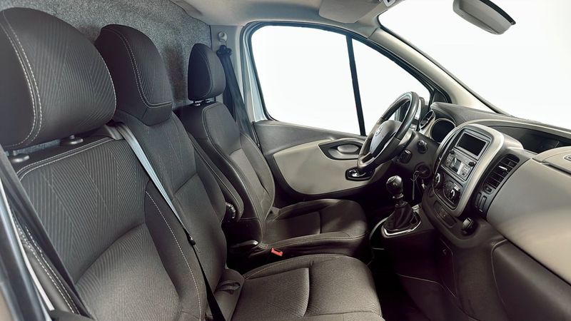 Nissan NV300 bild 4