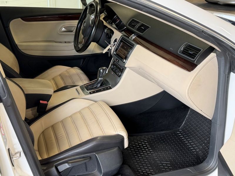 Volkswagen Passat bild 11
