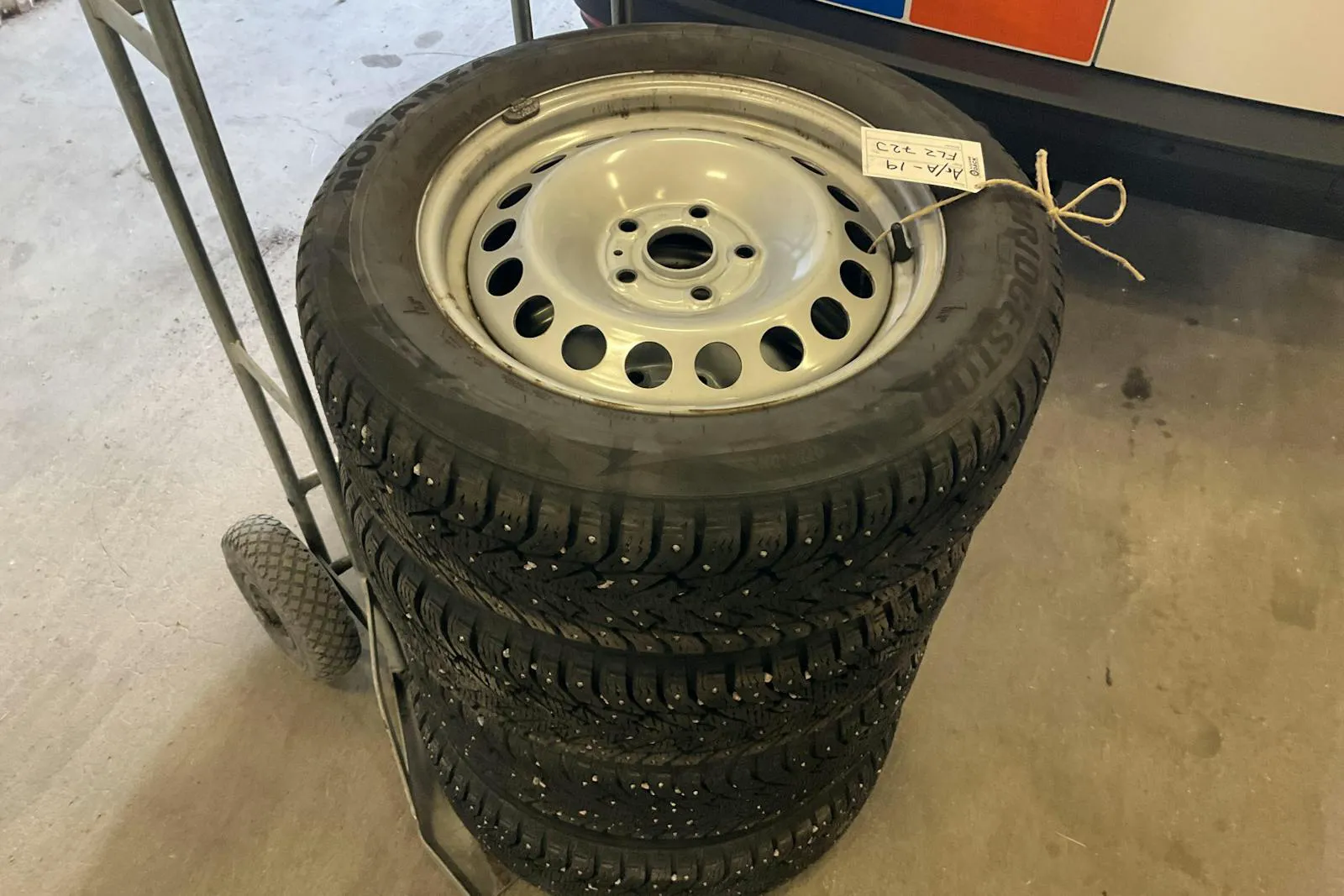 Vehicle image 15
