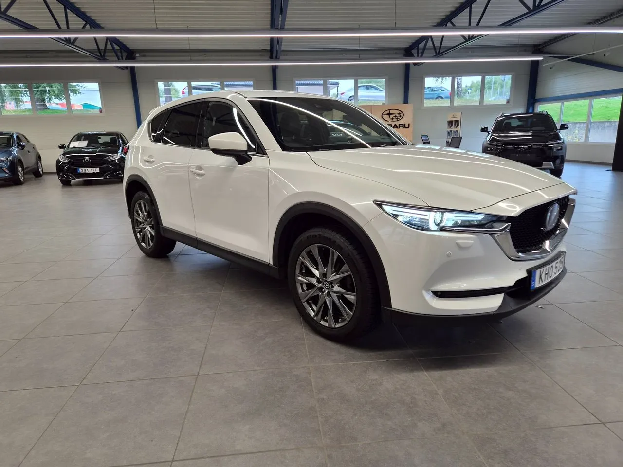 Vehicle image 5