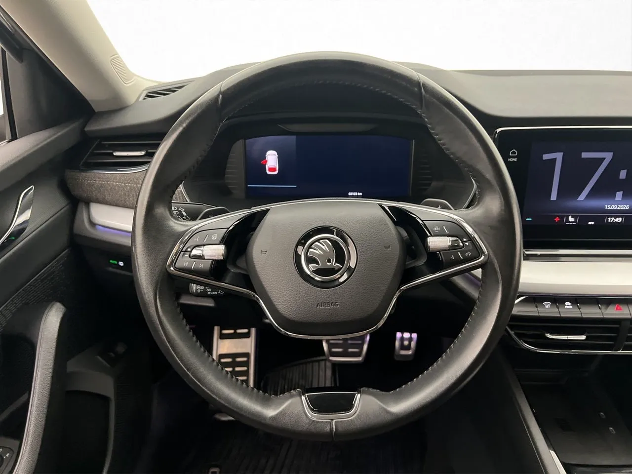 Vehicle image 14