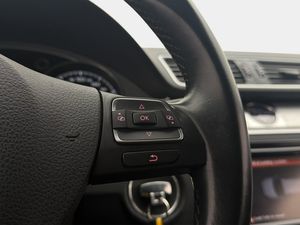 Volkswagen Passat bild 19