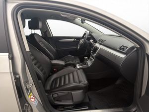 Volkswagen Passat bild 24