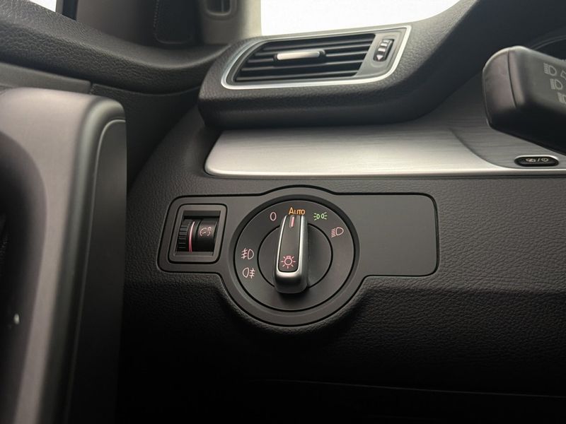 Volkswagen Passat bild 15