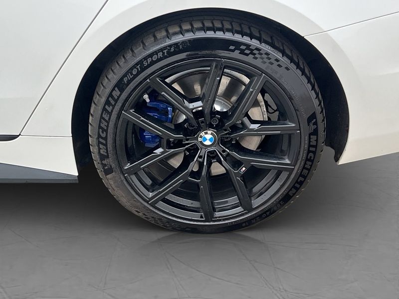 BMW i4 bild 36