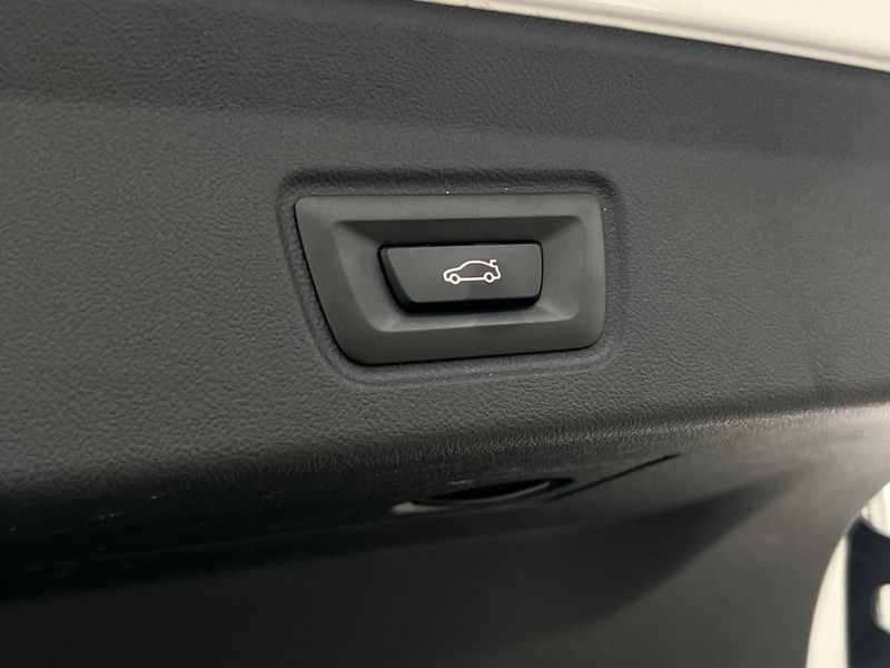 BMW i4 bild 34