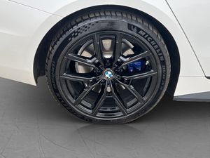 BMW i4 bild 37