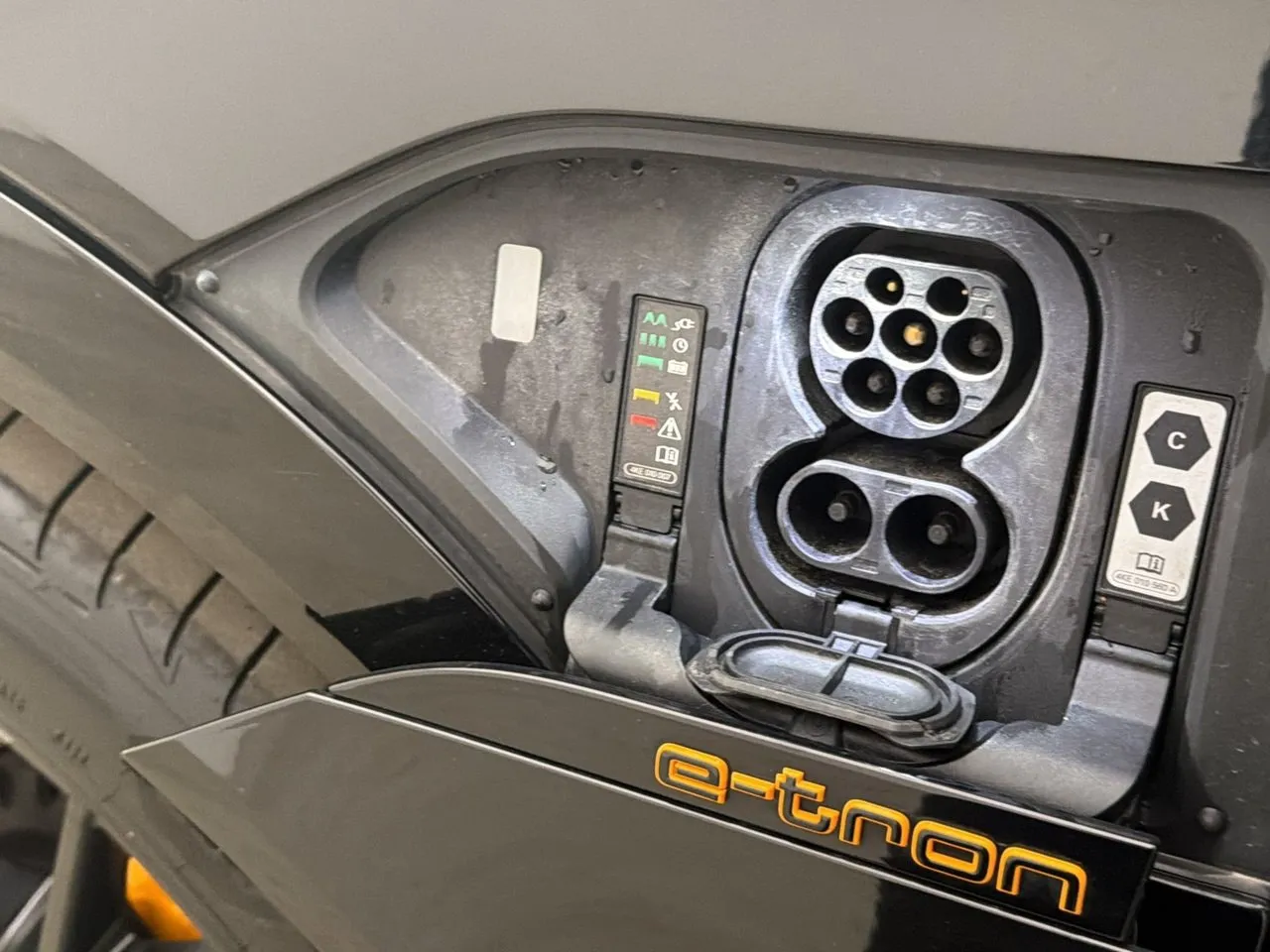 Vehicle image 35